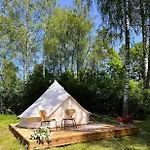 אוהל מפואר Ilmjaerve Glamping Myza Ilʼmyarve