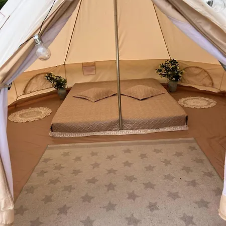 אוהל מפואר Ilmjaerve Glamping Myza Ilʼmyarve