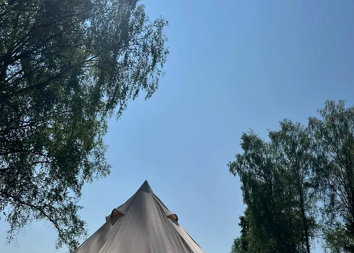 אוהל מפואר Ilmjaerve Glamping Myza Ilʼmyarve