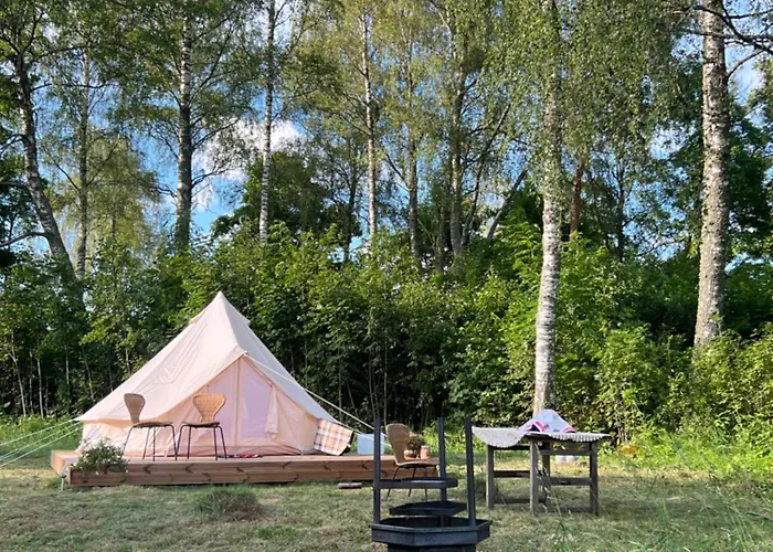 אוהל מפואר Ilmjaerve Glamping Myza Ilʼmyarve